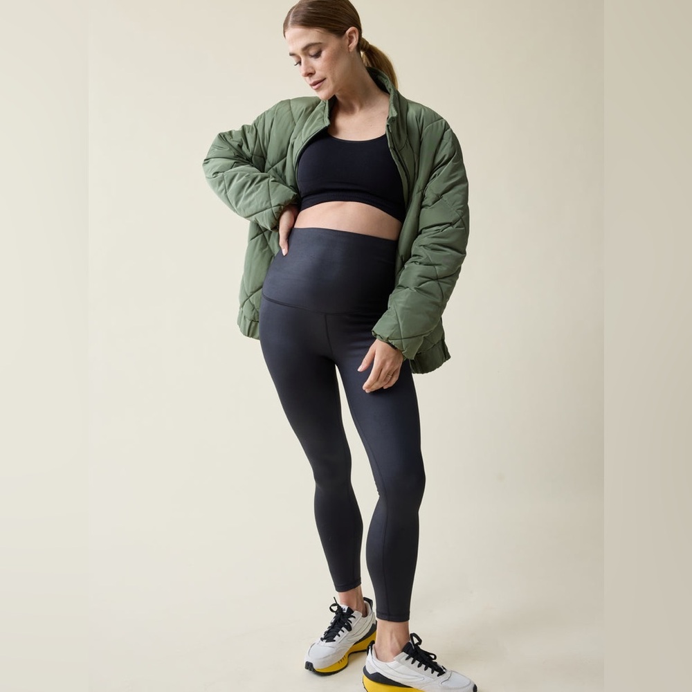 Ingrid + Isabel Grow With You Puffer Maternity Jacket Quilted Olive Green medium